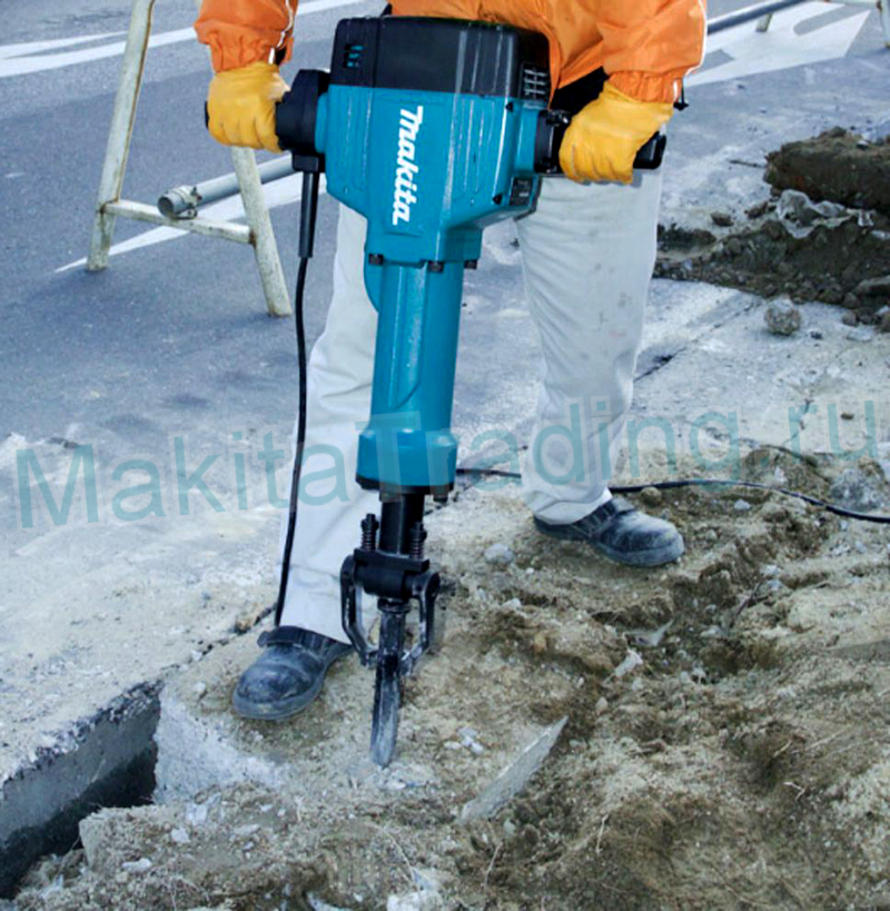 демонтаж дорожного покрытия и бетона отбойным молотком макита hm1801
